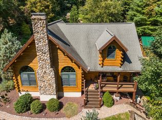 67 Streeter Rd, Sturbridge, MA 01518