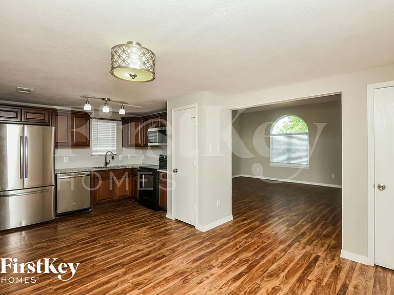 10208 Dawson Trl — Photo 4