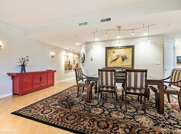 5th image of 620 Homewood Ave APT 306