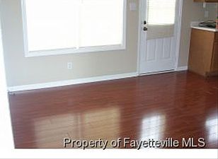 5th image of 399 Northwoods Dr