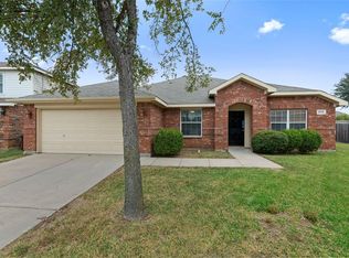 8532 Santa Ana Dr, Fort Worth, TX 76131