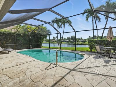 902 Marble DR, Naples, FL, 34104