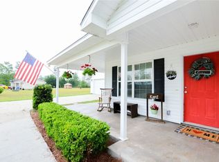 687 Best Loop, Hortense, GA 31543