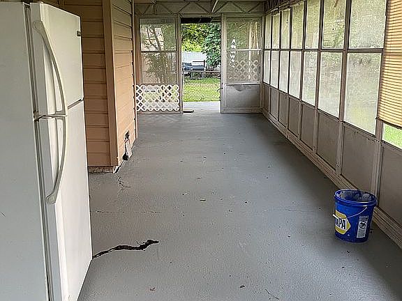 4th image of 2925 Eugene St