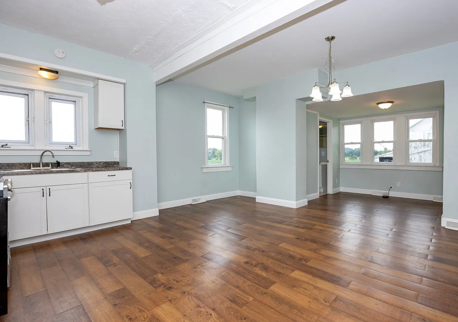 Three bedroom home — Photo 2