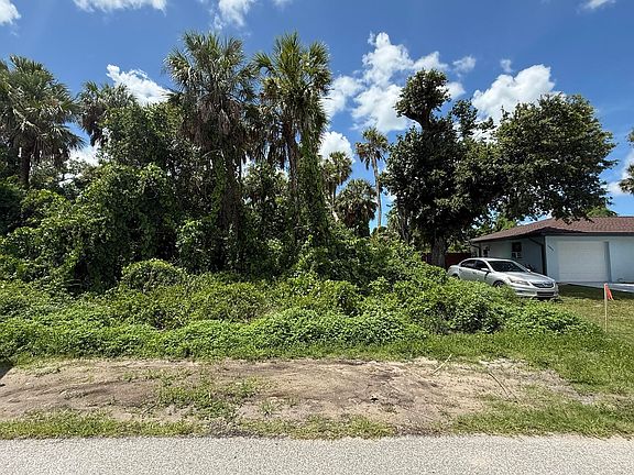 2nd image of 16459 Bauers Avenue