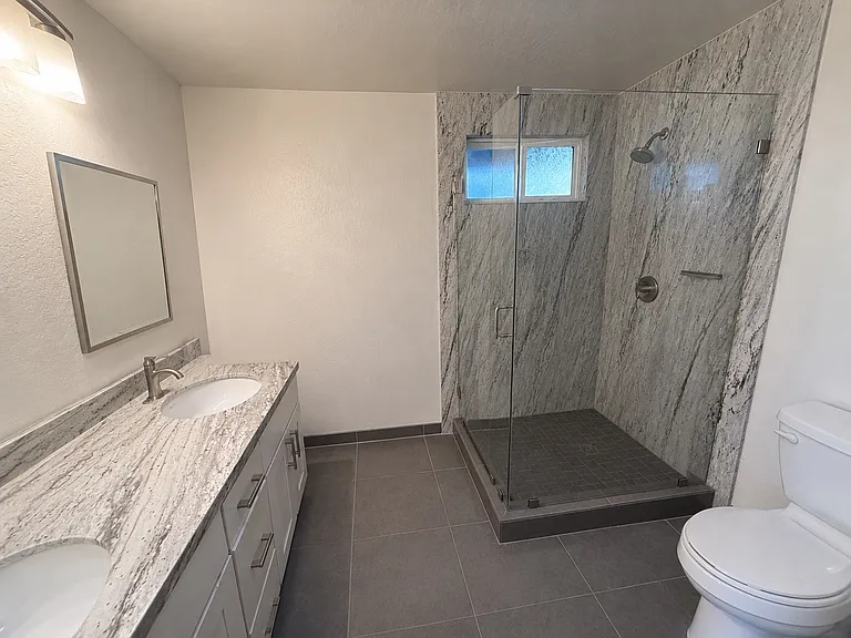 1079 Durham Ct — Photo 17
