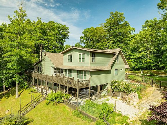 14th image of 4550 Southgate Rd
