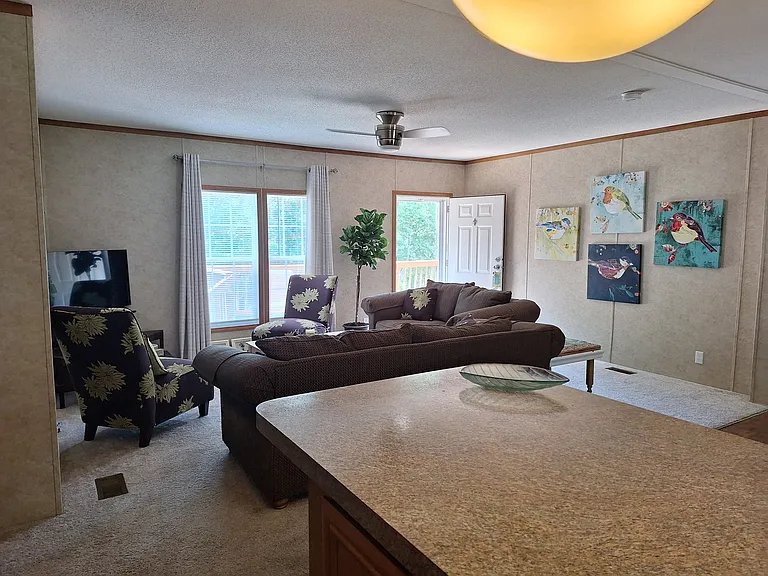 6260 Reives Rd — Photo 4