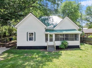 48 Cotton St, Commerce, GA 30529