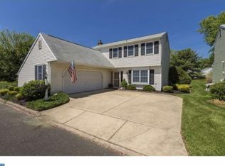 3 Woodmont Ct, Medford, NJ 08055