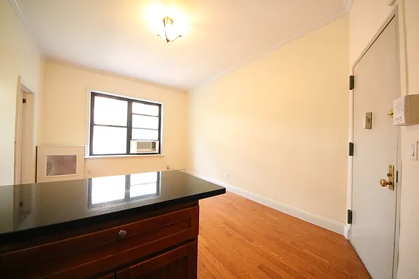 Rented by (Legacy) NY Quality Living Uptown | media 13