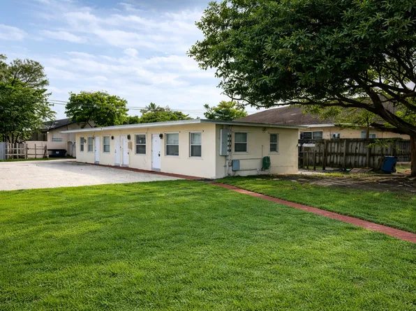 316 NE 3 St, 316 NE 3rd St #4, Hallandale Beach, FL 33009