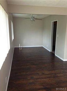 4th image of 611 E Lemon Ave