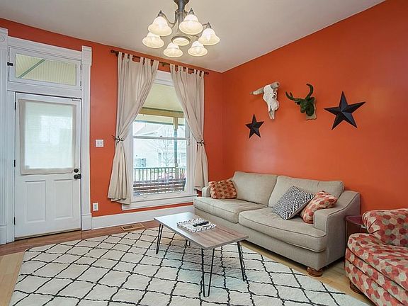 5th image of 947 Camp St