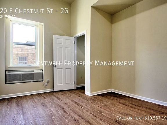 4th image of 220 E Chestnut St #2G