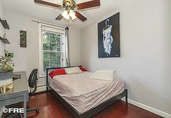 4th image of 2352 Flatbush Ave #1
