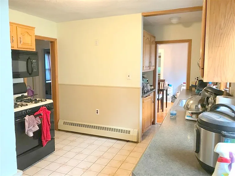 12 Hamilton St #1 — Photo 3