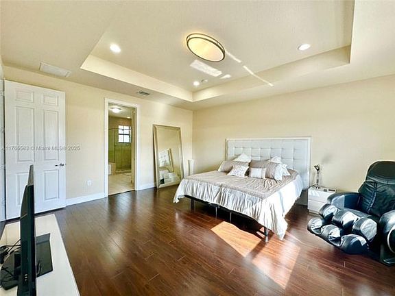 5th image of 8875 NW 99th Ct Unit 8875