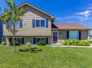 318 NE Mandy Ave, Elkhart, IA 50073