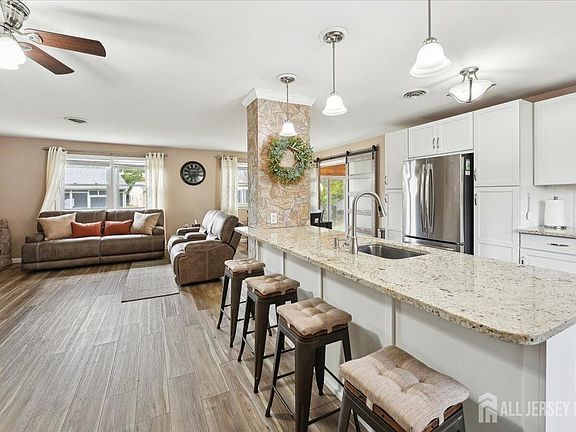 4th image of 95 Falmouth Ave #73