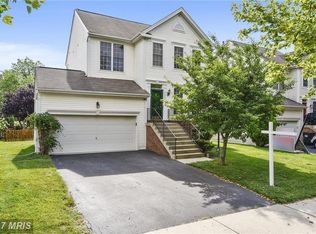 26060 Springdale Dr, Chantilly, VA 20152