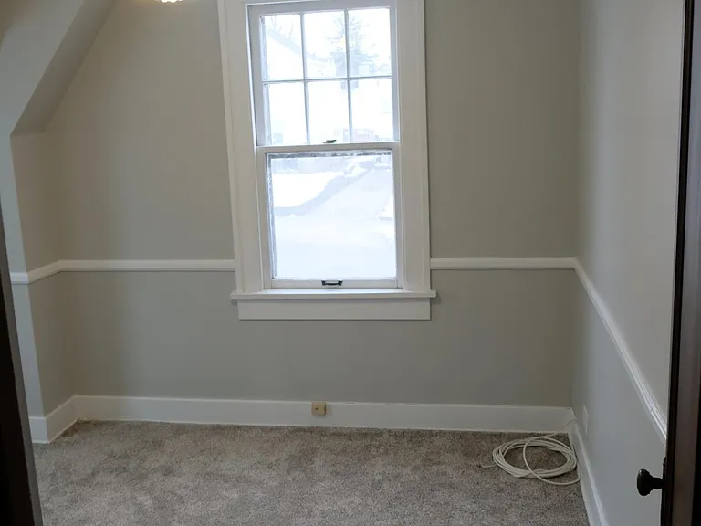 1612 W Riverview Ave — Photo 9
