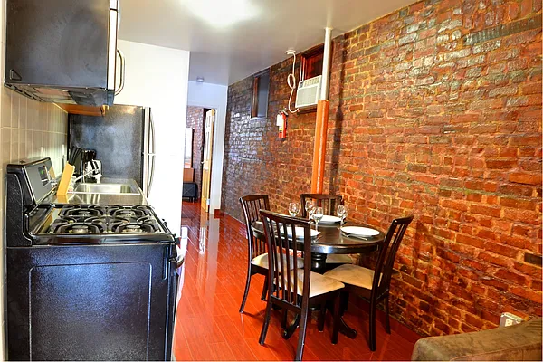 Rented by Smart City Real Estate LLC | media 35