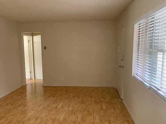 2nd image of 1211 Pico Blvd #3