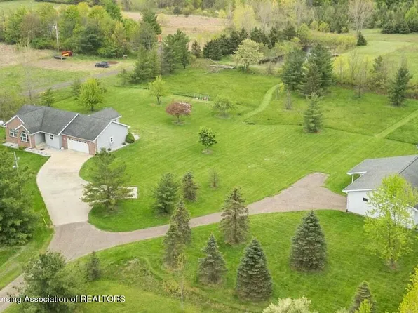 4995 W Cutler Rd, Dewitt, MI 48820