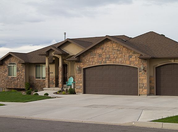 3rd image of 2504 S Palomino Dr