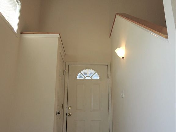 3rd image of 200 White River Dr