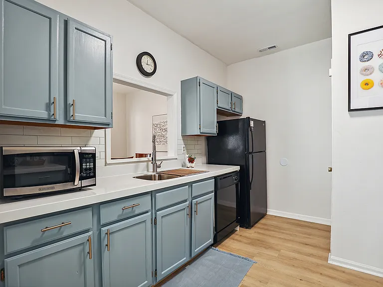 4012 Castleman Ave — Photo 10