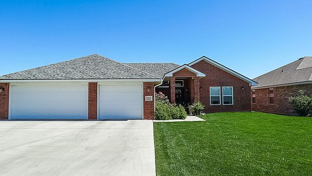 1st image of 2613 Northglen Dr