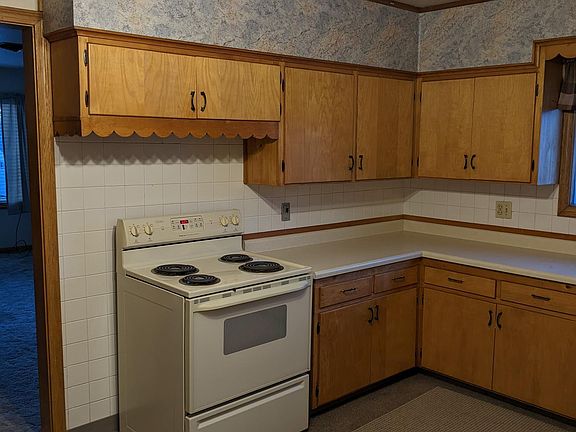 4th image of 1486 N 11th St