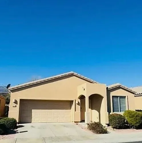 1070 S 16th Pl Photo 1