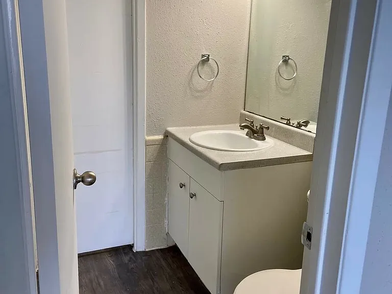 4443 Ocean Dr — Photo 5