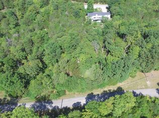 Sailboat Dr, Eureka Springs, AR 72631