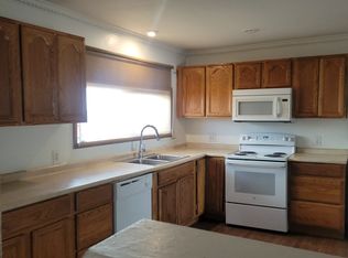 1730 Spruce St, Pueblo, CO 81004