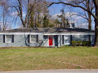1019 S Briarwood Dr, Carbondale, IL 62901