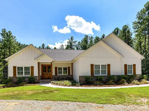 997 Skyland Dr, Mount Pleasant, NC 28124