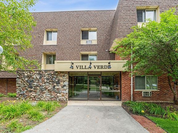 2nd image of 4 Villa Verde Dr APT 212