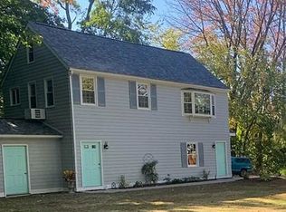 388 Pleasant St FLOOR 1, Rumford, RI 02916