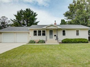 425 Memorial Dr, Fort Atkinson, WI 53538