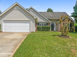 13503 Willow Falls Rd, Charlotte, NC 28215