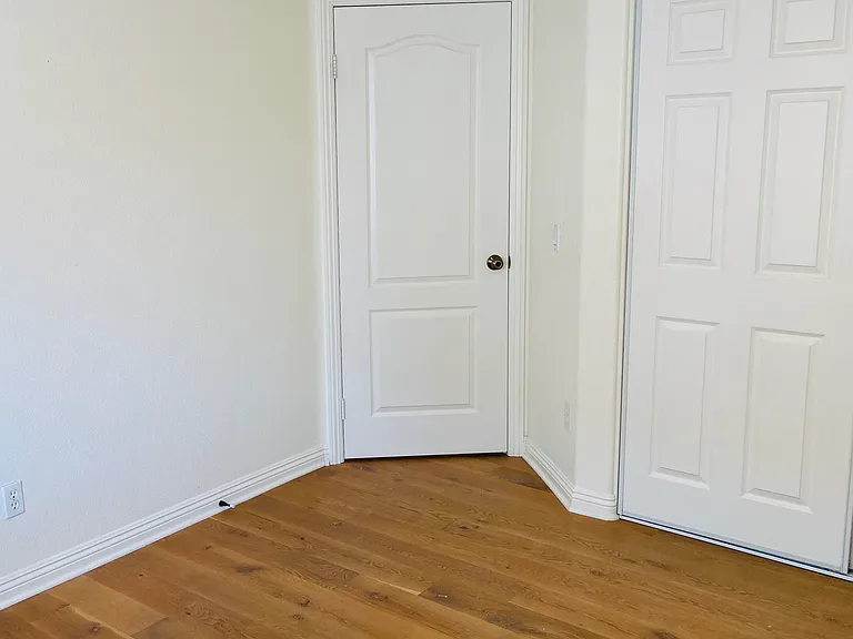 2nd Bedroom.