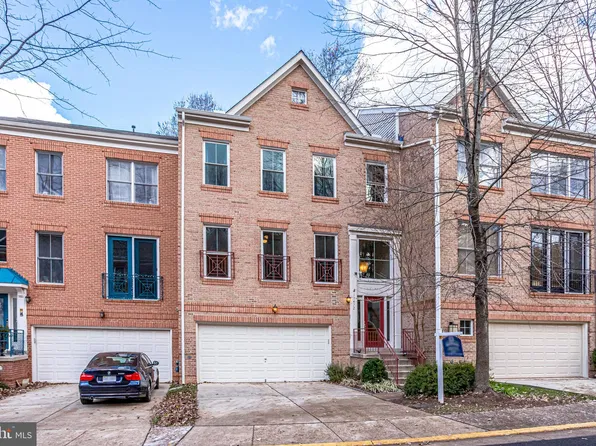 11472 Waterhaven Ct, Reston, VA 20190