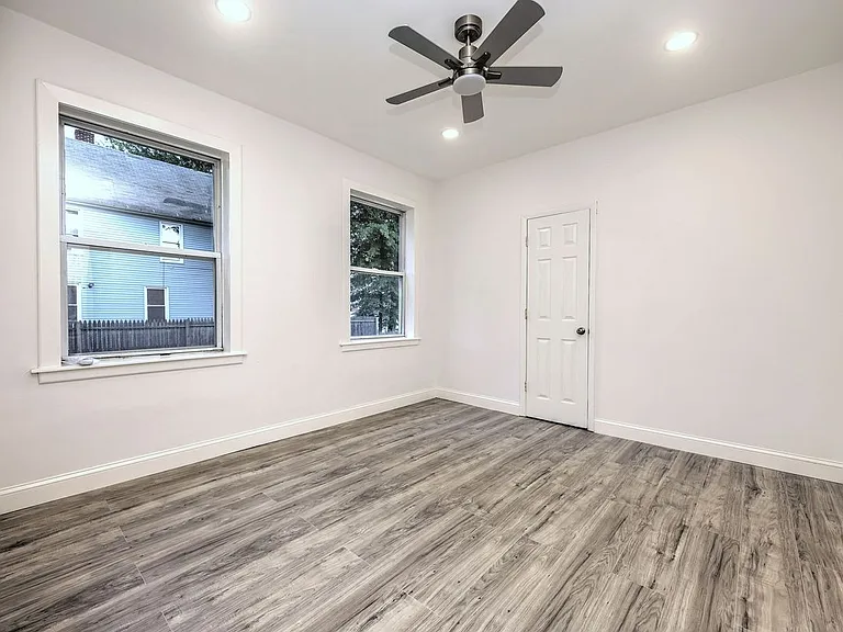 330 Naugatuck Ave — Photo 34