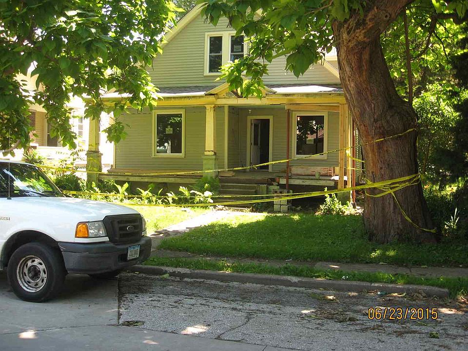 2nd image of 1437 W 15th St