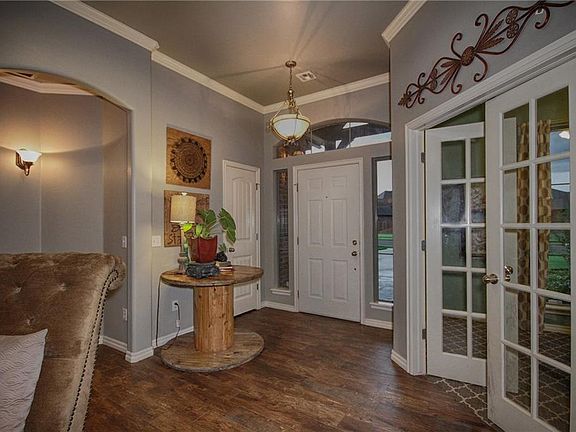 3rd image of 1117 Renita Way